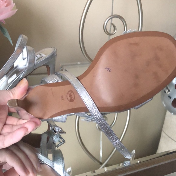 MICHAEL KORS genuine leather silver sandals heels - Picture 10 of 12